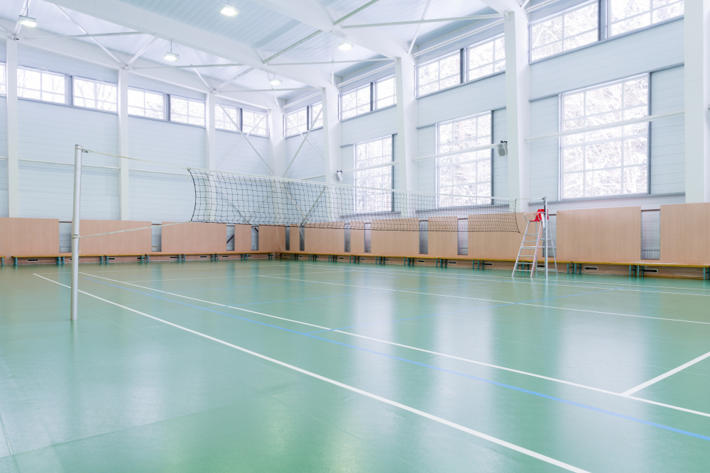 Instalação de piso de madeira para quadra poliesportiva no Butantã